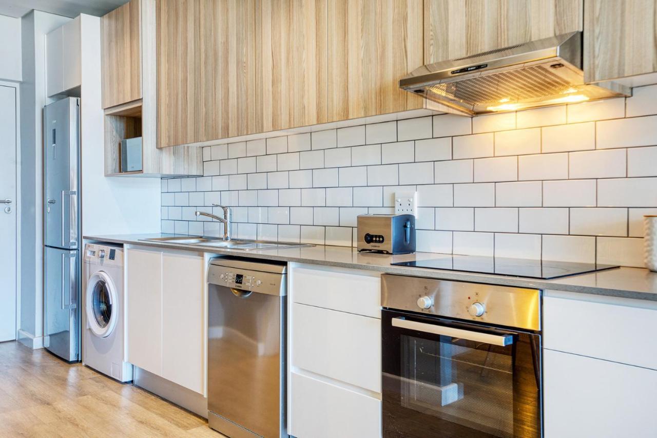 Backup-Powered Trendy City Balcony Apartment Cape Town Dış mekan fotoğraf