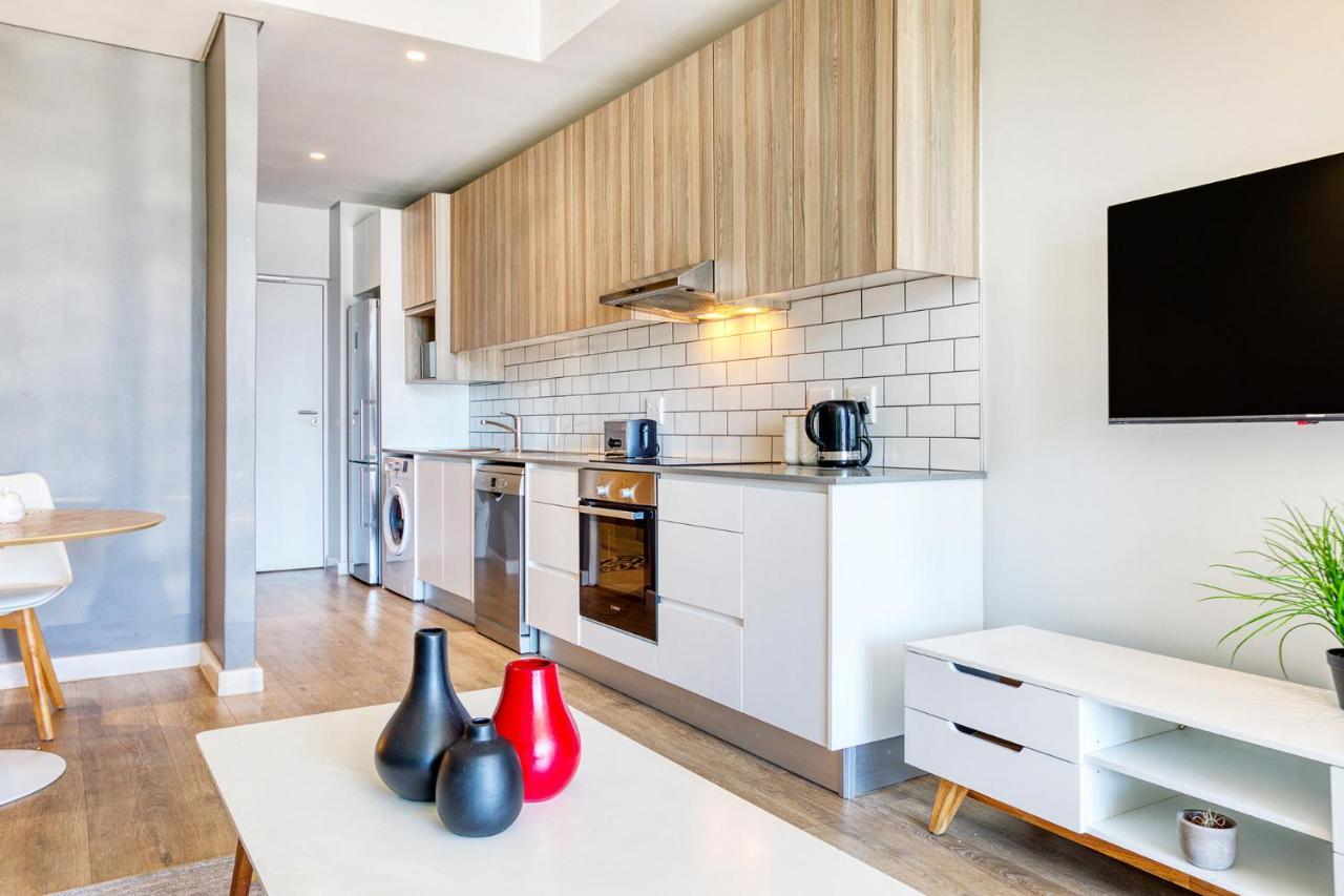 Backup-Powered Trendy City Balcony Apartment Cape Town Dış mekan fotoğraf