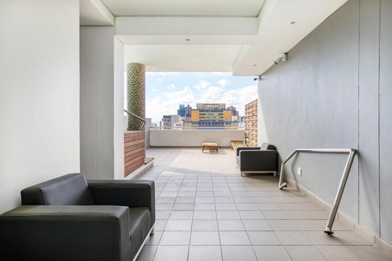 Backup-Powered Trendy City Balcony Apartment Cape Town Dış mekan fotoğraf